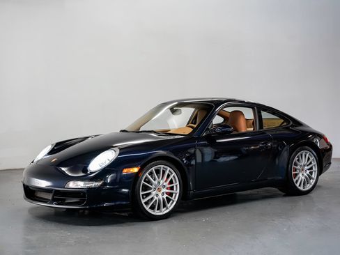 Used 2006 Porsche 911 Carrera S RWD image 6