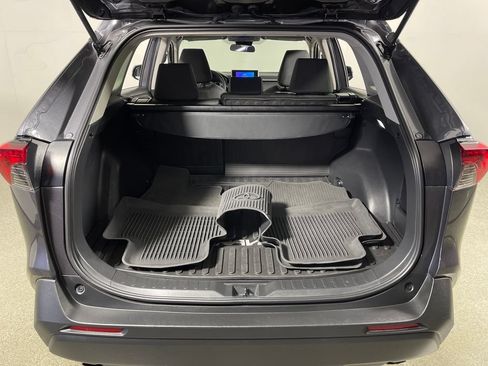Certified 2024 Toyota RAV4 XLE FWD image 10