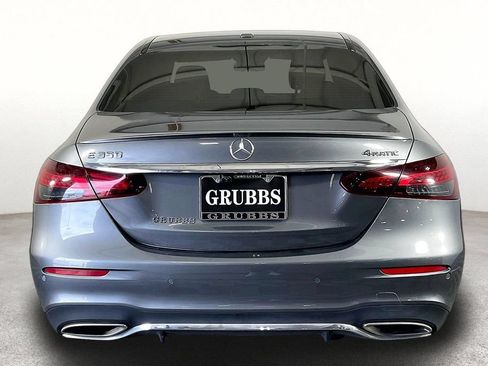 Used 2022 Mercedes-Benz E 350 4MATIC Sedan image 5