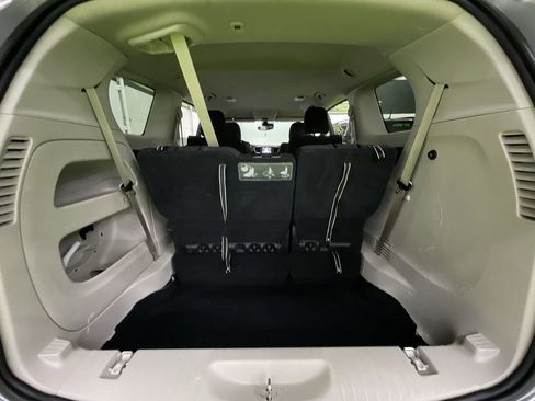 Used 2021 Chrysler Voyager LX w/ Cold Weather Group image 27