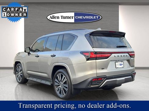 Used 2025 Lexus LX 700h Luxury w/ Appearance Package image 8