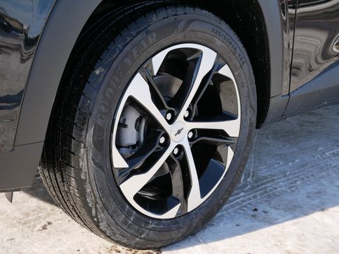 New 2026 Chevrolet Trax RS w/ Sunroof Package image 9