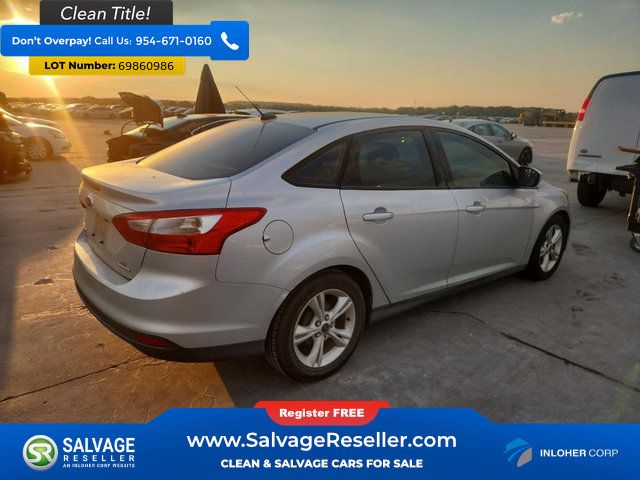 Used 2014 Ford Focus SE FWD image 4