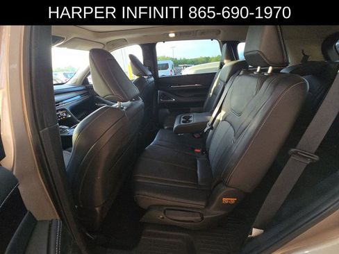 Used 2025 INFINITI QX60 Sensory w/ Vision Package AWD/4WD image 8