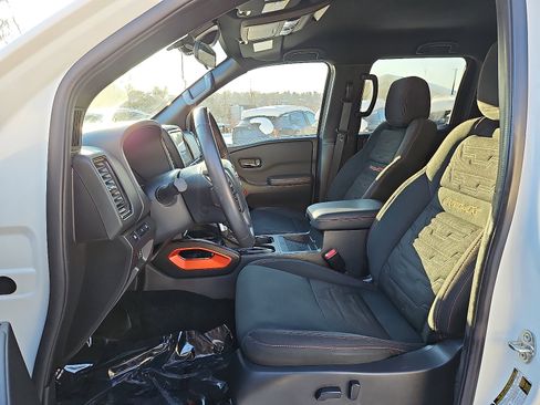 Certified 2023 Nissan Frontier PRO-4X w/ Pro Convenience Package image 13