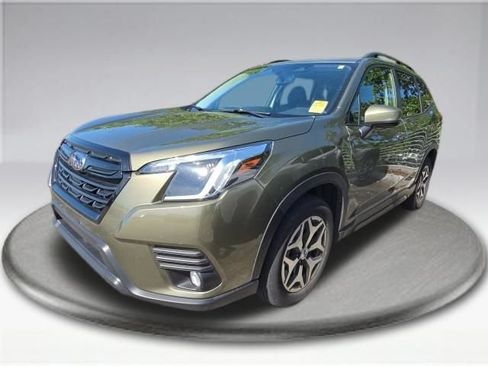 Used 2023 Subaru Forester Premium AWD/4WD image 14