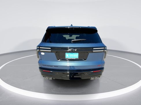 New 2026 Chevrolet Traverse RS w/ LPO, Floor Liner Package AWD/4WD image 7