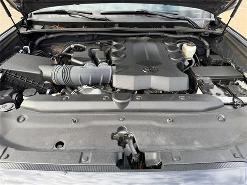 Certified 2024 Toyota 4Runner SR5 Premium image 33