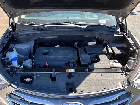 Used 2018 Hyundai Santa Fe Sport FWD image 30