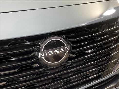 Used 2024 Nissan Sentra SV FWD image 32