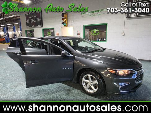 Used 2017 Chevrolet Malibu LS FWD image 1