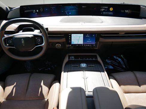 Certified 2025 Lincoln Navigator Black Label AWD/4WD image 14