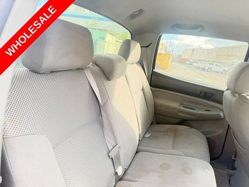 Used 2005 Toyota Tacoma PreRunner RWD image 14