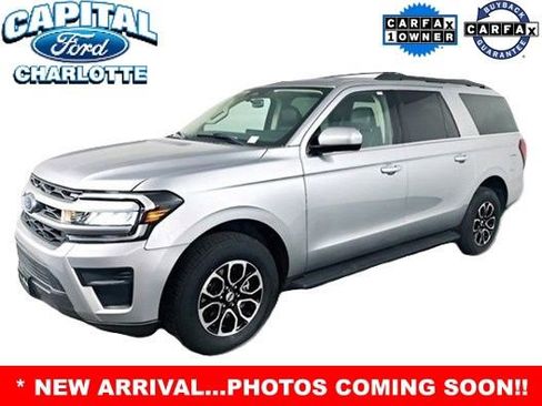 Used 2024 Ford Expedition Max Limited RWD image 2