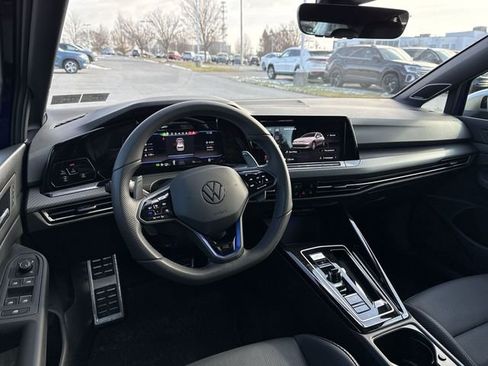 Used 2024 Volkswagen Golf R 2.0T image 10