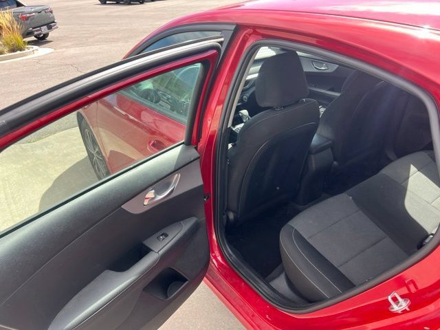 Used 2023 Kia Forte LXS FWD image 18