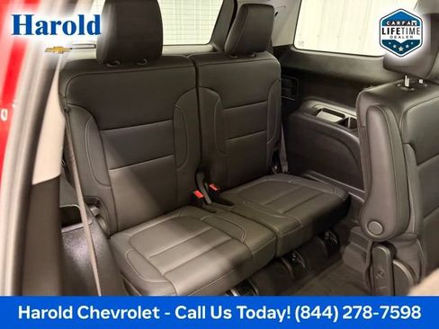 Used 2023 GMC Acadia SLT AWD/4WD image 10