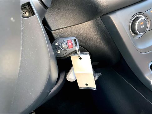 Used 2017 Nissan Sentra S FWD image 14