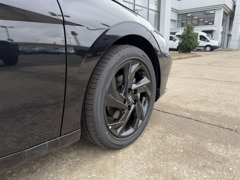 New 2026 Hyundai Elantra SEL Sport Premium image 15