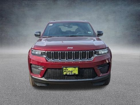 New 2026 Jeep Grand Cherokee Laredo X AWD/4WD image 11