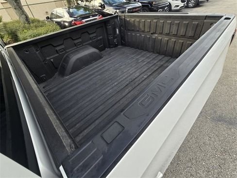 Used 2022 GMC Sierra 1500 Denali w/ Denali Reserve Package image 11