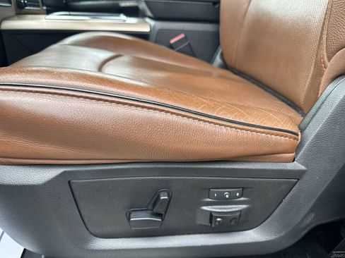 Used 2015 RAM 2500 Longhorn AWD/4WD image 16