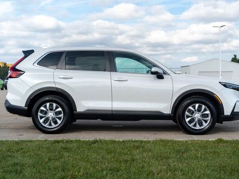 Used 2025 Honda CR-V LX image 8
