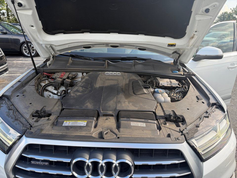 Used 2017 Audi Q7 3.0T Prestige AWD/4WD image 15