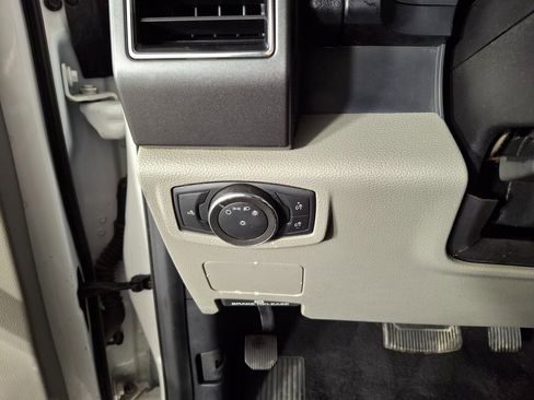 Used 2021 Ford F350 XLT image 15