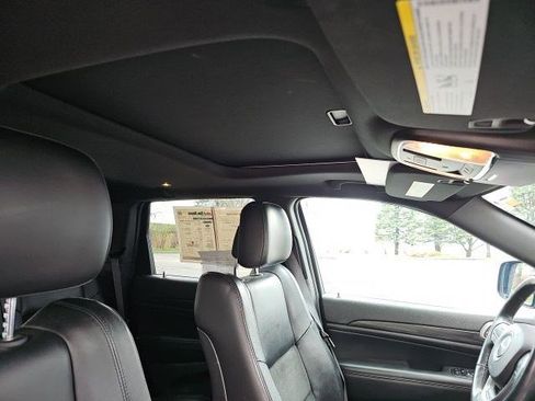 Used 2020 Jeep Grand Cherokee Altitude image 13