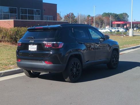 New 2026 Jeep Compass Latitude AWD/4WD image 13