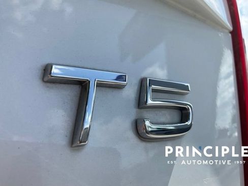 Certified 2022 Volvo XC90 T5 Momentum FWD image 26