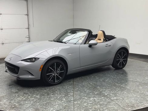 New 2026 MAZDA MX-5 Miata Grand Touring w/ Weather Package RWD image 29