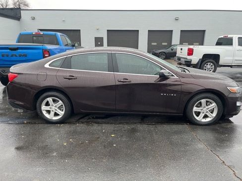 Used 2021 Chevrolet Malibu LS image 4