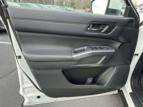 Used 2024 Nissan Pathfinder Rock Creek image 16