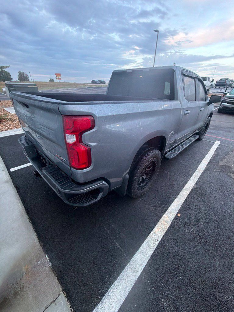 Used 2021 Chevrolet Silverado 1500 RST w/ Z71 Off-Road Package AWD/4WD image 3
