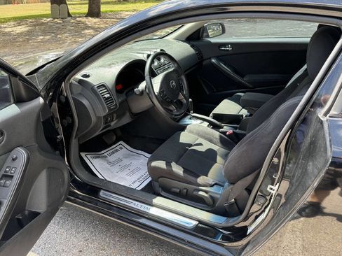 Used 2011 Nissan Altima 2.5 S w/ 2.5S Premium Pkg image 11