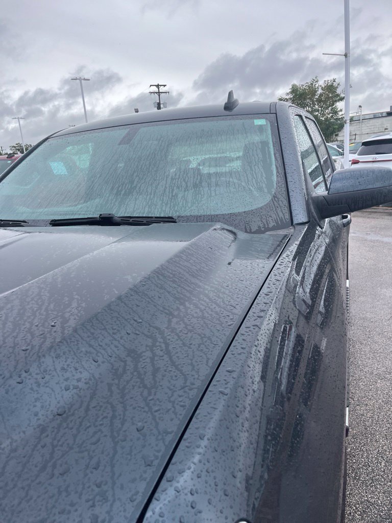 Used 2018 Chevrolet Silverado 1500 LT w/ All Star Edition AWD/4WD image 4