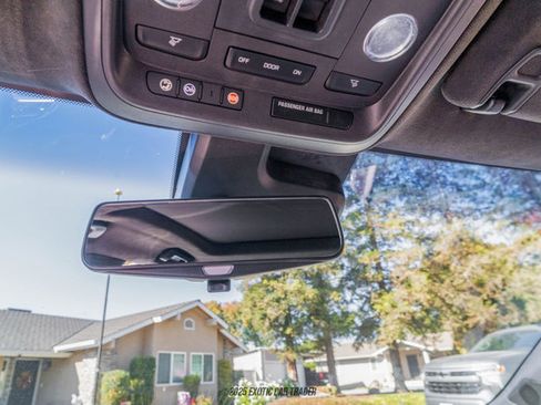 Used 2018 Cadillac CTS V w/ Luxury Package image 34