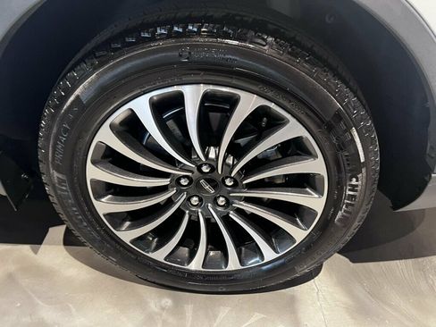 Used 2023 Lincoln Aviator Reserve w/ Equipment Group 201A AWD/4WD image 29