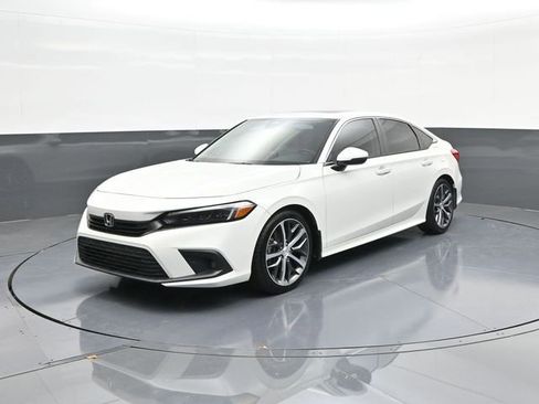 Certified 2024 Honda Civic Touring image 1