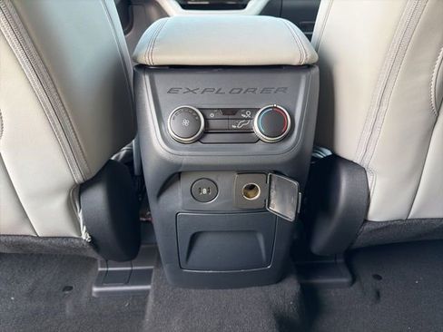 New 2026 Ford Explorer Active w/ Active Comfort Package image 13