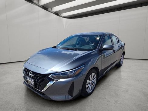 Used 2024 Nissan Sentra S FWD image 1