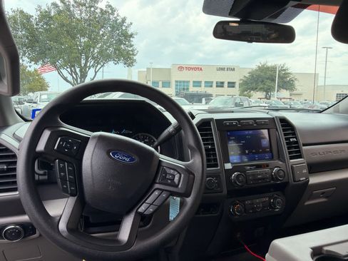 Used 2021 Ford F350 XL w/ STX Appearance Package AWD/4WD image 7
