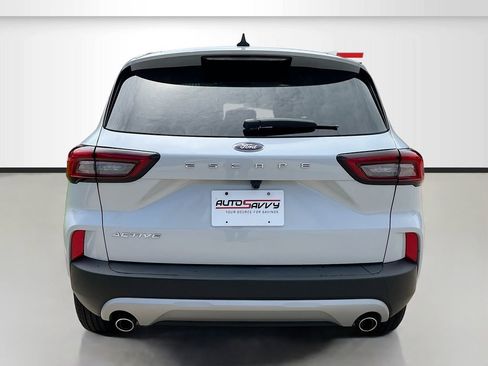 Used 2025 Ford Escape Active w/ Cold Weather Package FWD image 6