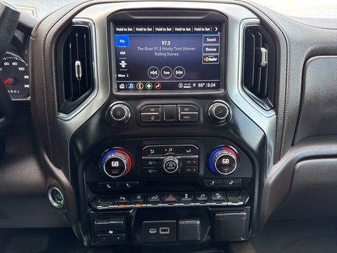 Used 2021 Chevrolet Silverado 1500 LT Trail Boss w/ Convenience Package II image 13