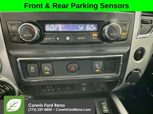Used 2017 Nissan Titan SV AWD/4WD image 16