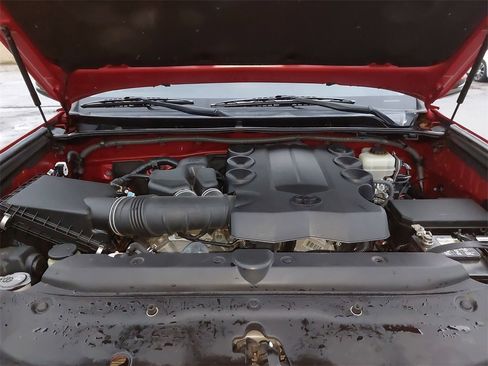 Used 2016 Toyota 4Runner Limited image 27