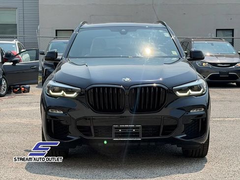 Used 2021 BMW X5 xDrive40i w/ M Sport Package AWD/4WD image 2