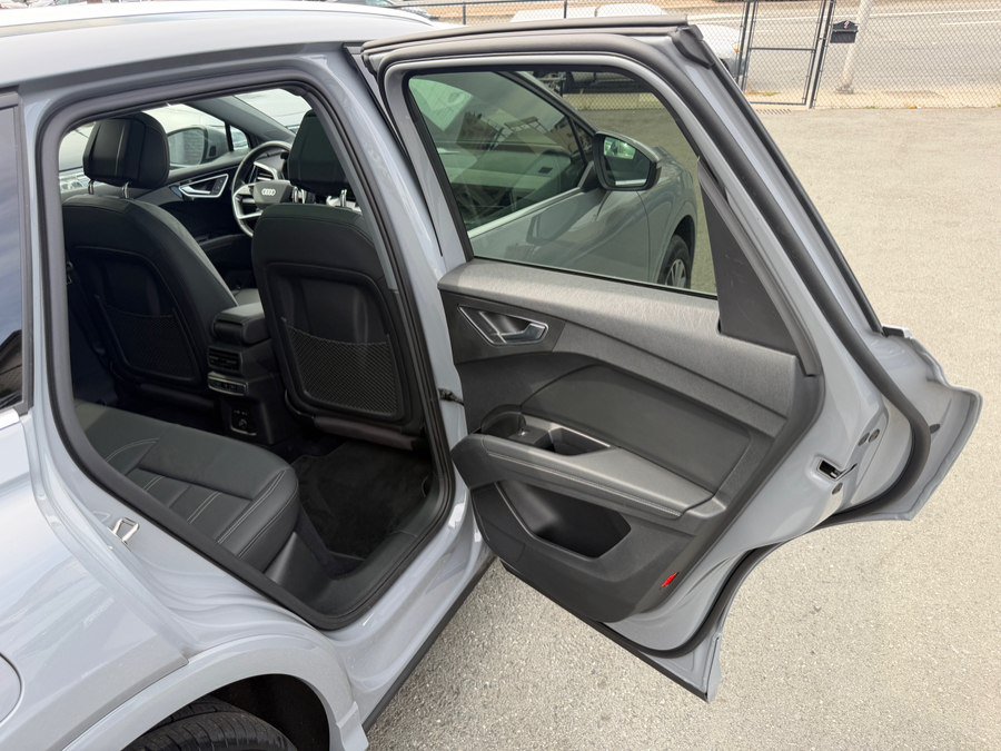 Used 2023 Audi Q4 e-tron Premium w/ Convenience Package RWD image 37